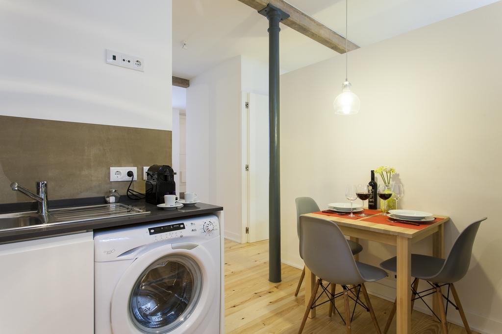 Joivy Cosy 1-Bed Flat With Workspace In Santa Catarina, Moments From Luis De Camoes Sq Lisbon Room photo